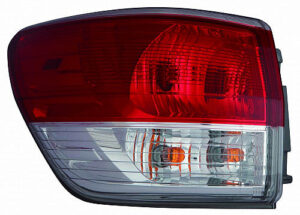 Nissan Pathfinder Tail Light Driver Side 2013-2016 (DOES NOT FIT Hybrid MODELS) Capa