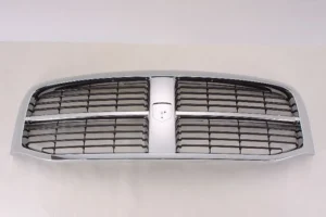 Dodge Pickup RAM MEGA CAB 2006-2009/Pickup RAM1500 2006-2008 Grille Chrome/black