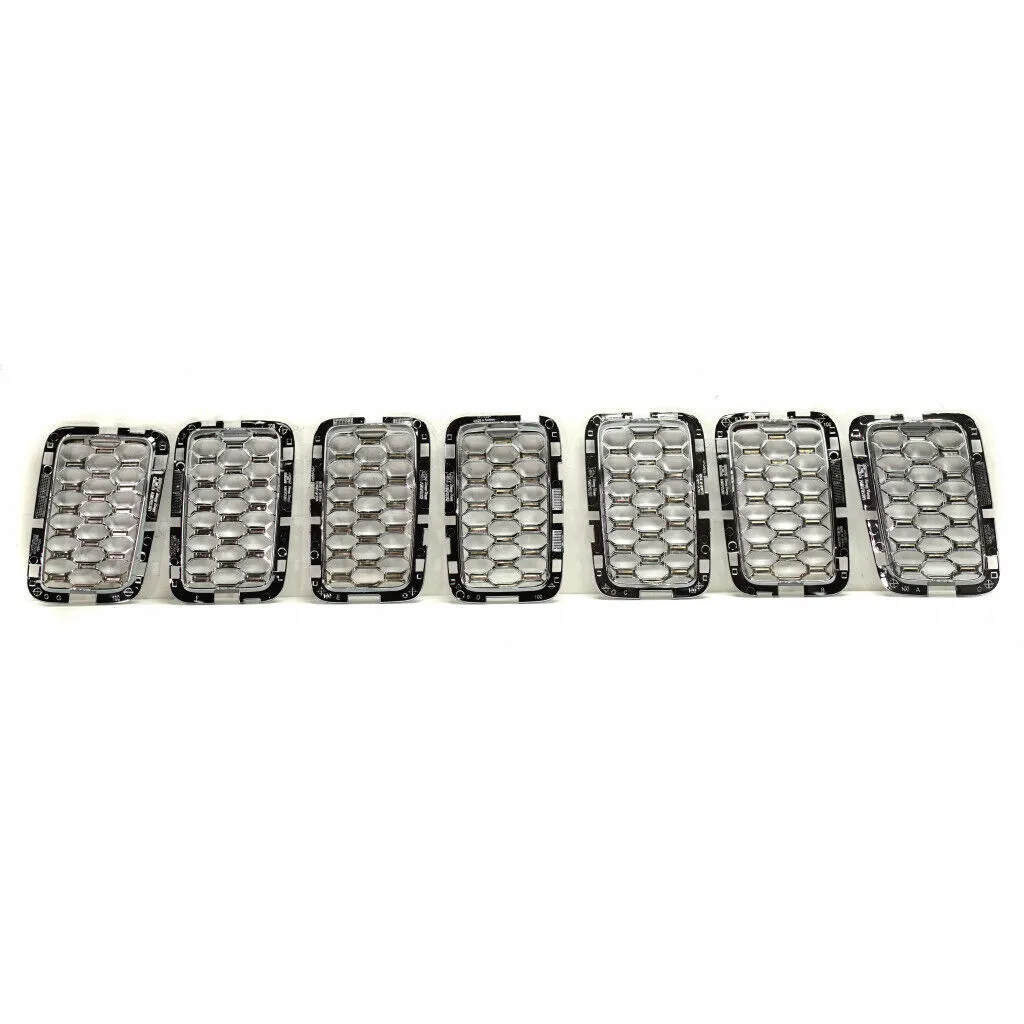 Jeep Grand Cherokee Grille Insert Chrome 7-PCS Excludes Srt/trackhawk 2017-2021