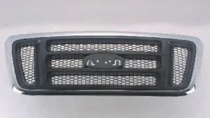 Ford Pickup Lightduty Grille Chrome/black With BARS Excludes Heritage Model 2004