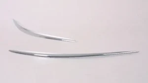Buick Allure/Lacrosse Bumper Molding Front Passenger Side Chrome 2005-2009