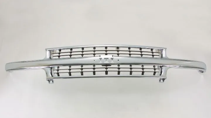 Chevrolet Suburban/Tahoe Grille Chrome 2000-2006