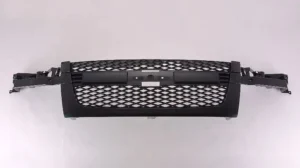 Chevrolet Colorado Grille Matt-black Smooth Frame Without Molding (3 Piece Type) 2004-2012