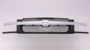 Chevrolet Avalanche Grille Black With chrome Mldg With BODY Cladding 2002-2006