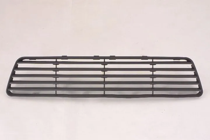 Saturn VUE Grille Lower Center Without Red Line 2006-2007