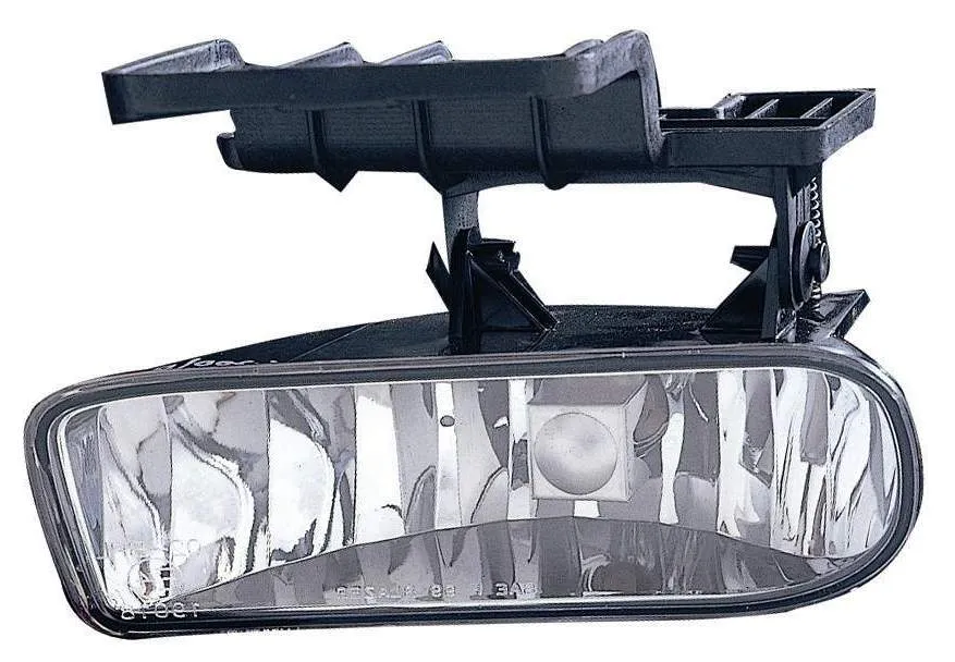 Chevy Silverado Pickup 1999-2002/Suburban 2000-2006/Tahoe 2000-2006 Fog Lamp Front Passenger Side High Quality