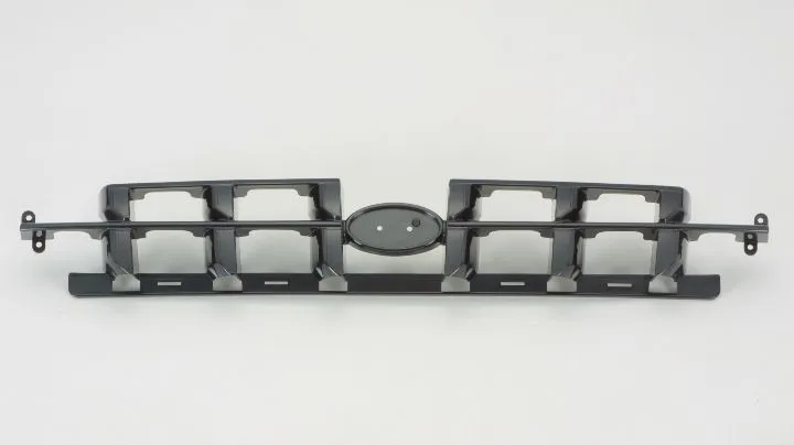 Hyundai Accent Sedan Grille 2000-2002