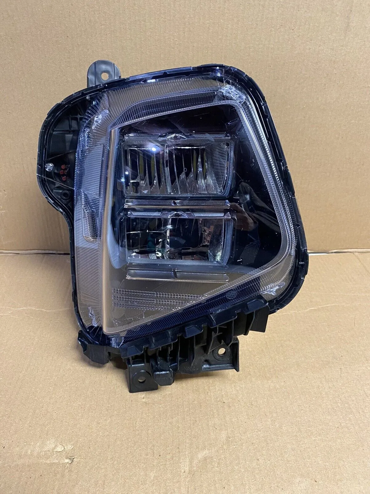 Hyundai Tucson Head Lamp Passenger Side Us Built SE/SEL LED Multi-reflector CAPA Certified 2022-2024