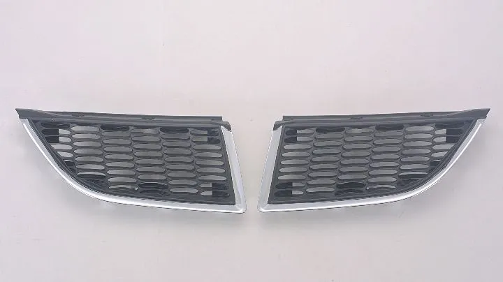 Mitsubishi Galant Grille Passenger Side Chrome Gray 2004-2006