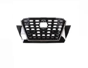 Nissan Kicks Grille Front Ptd Black With smoked Chrome Molding With camera Sr 2021-2024