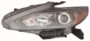 Nissan Altima Head Lamp Driver Side Halogen With black Bezel Without LED Daytime Running Light High Quality 2016-2018
