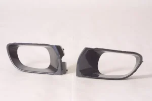 Toyota Avalon Fog Lamp Bezel Front Passenger Side Without Laser Cruise Control 2005-2007
