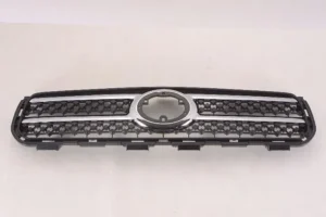 Toyota RAV4 Grille Chrome/black 2.4/3.5L Limited 2006-2008