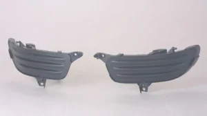 Toyota Camry Fog Lamp Cover Front Driver Side 2005-2006