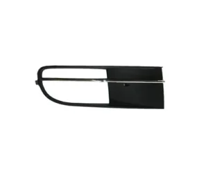 Volkswagen Beetle Grille Lower Passenger Side With FOG Lamp Hole 2012-2016