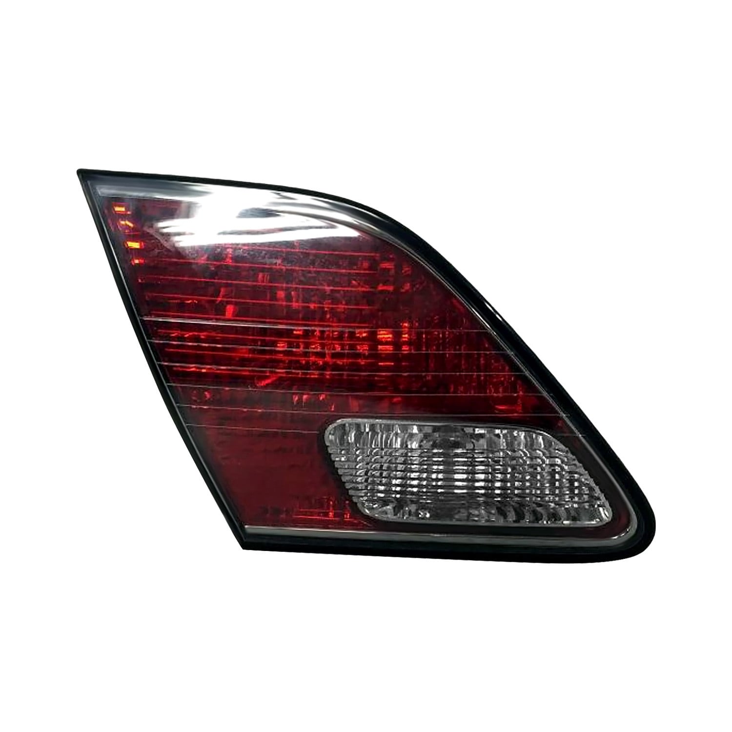 Lexus ES300 2002-2003/ES330 2004 Trunk Lamp Driver Side (back-up Lamp)